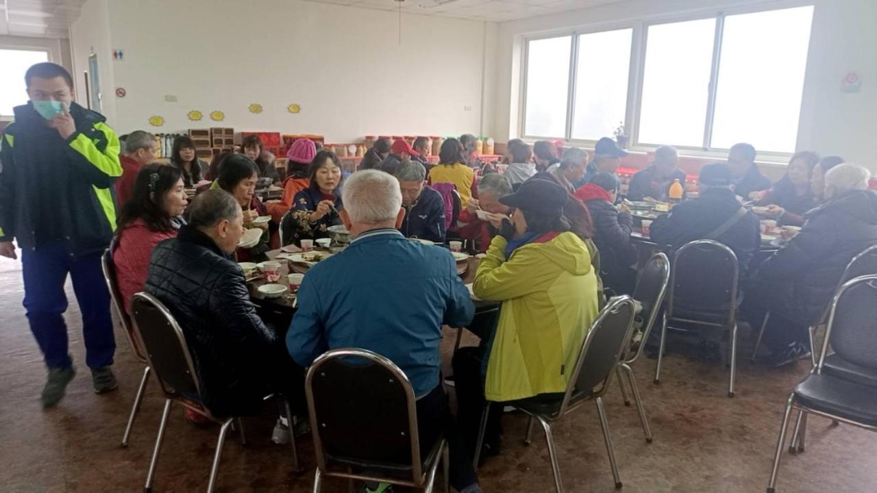 Romeo Inn Zhushan Bagian luar foto