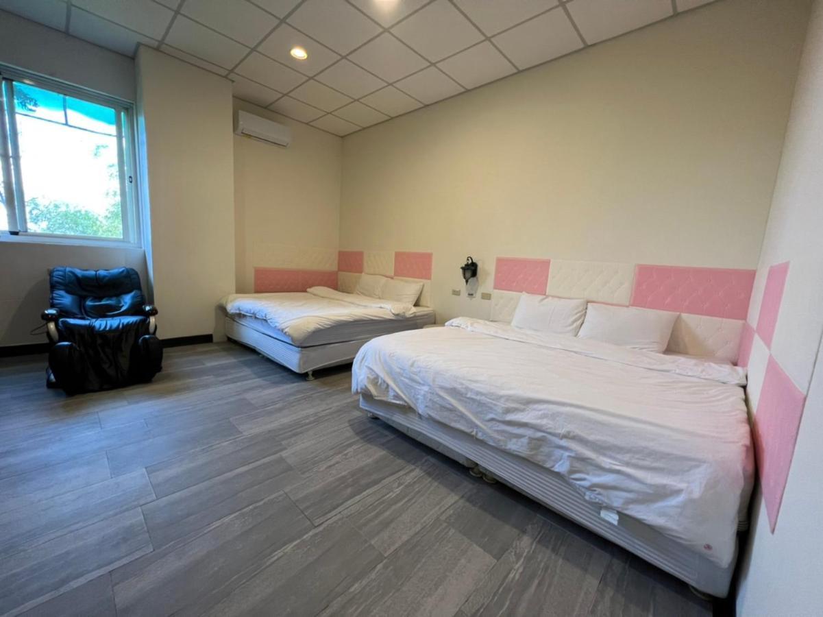 Romeo Inn Zhushan Bagian luar foto
