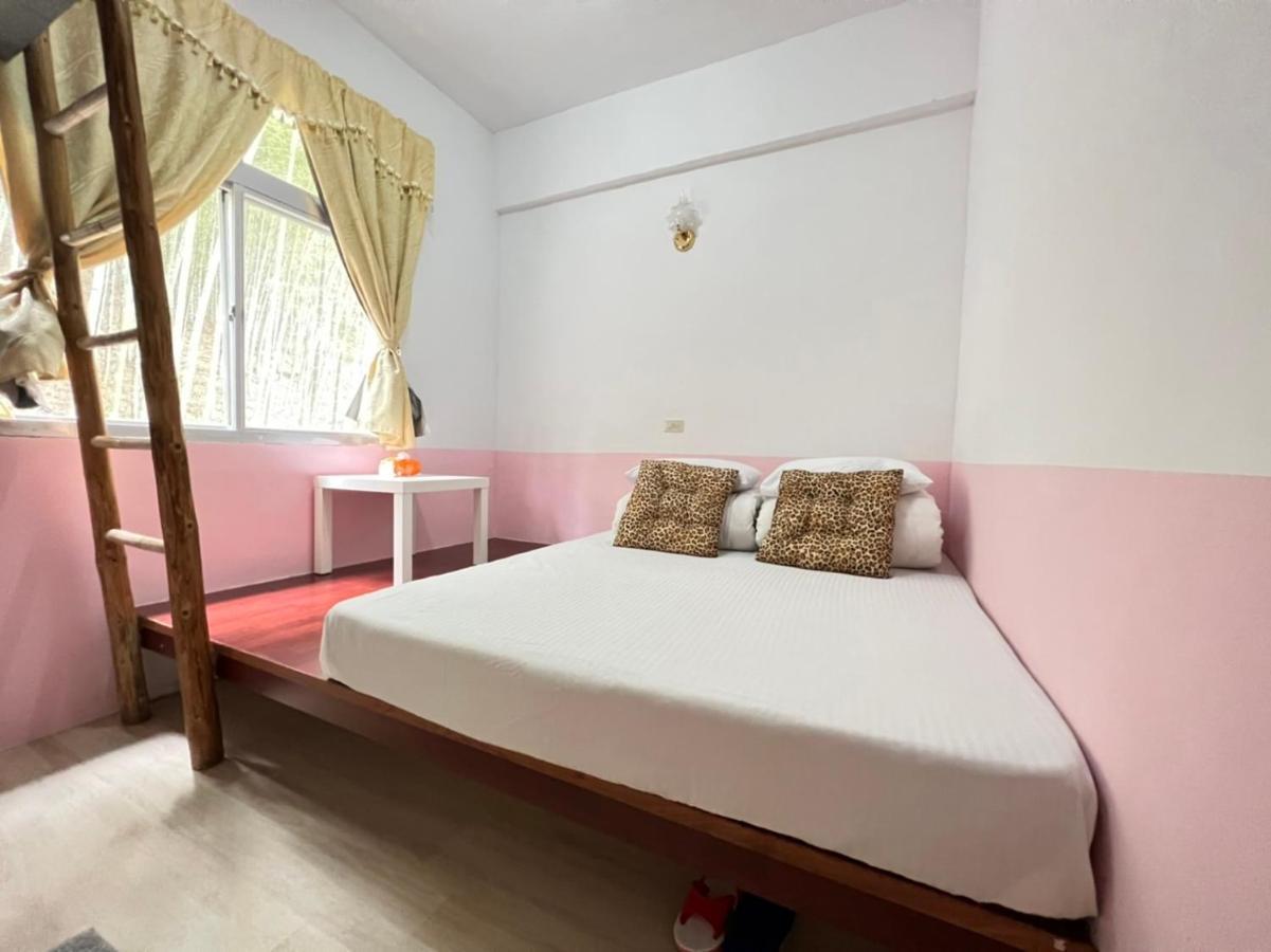 Romeo Inn Zhushan Bagian luar foto